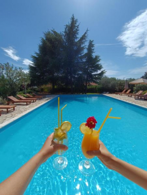 Hotel Holiday